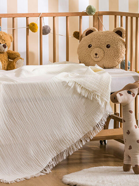 LCW baby Püsküllü Kız Bebek Müslin Örtü 100x100 cm - S5EJ55Z1-FDU