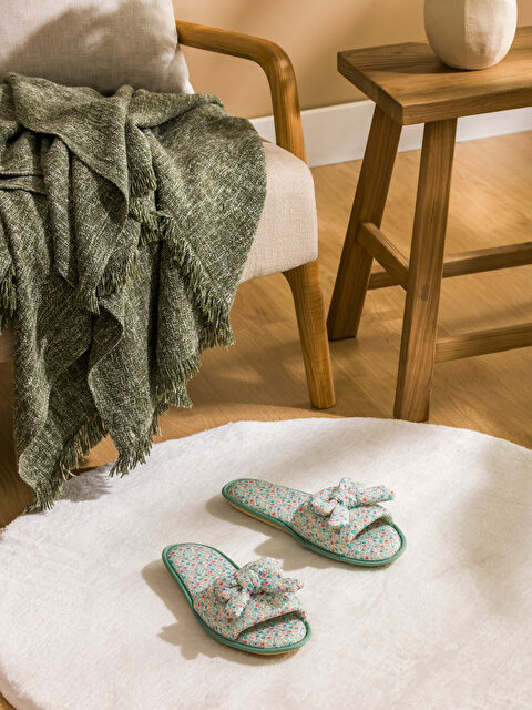 LCW HOME Fiyonk Detaylı Kadın Ev Terliği - S5HC71Z8-F9C