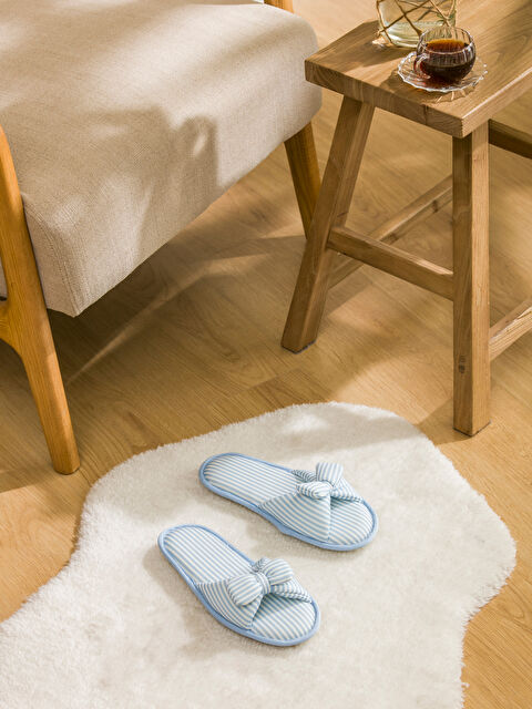 LCW HOME Fiyonk Detaylı Kadın Ev Terliği - S5HC75Z8-LQQ