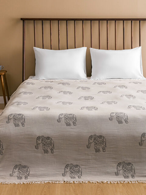 LCW HOME Fil Baskılı Çift Kişilik Yatak Örtüsü 200x220 cm - S5M590Z8-F9C