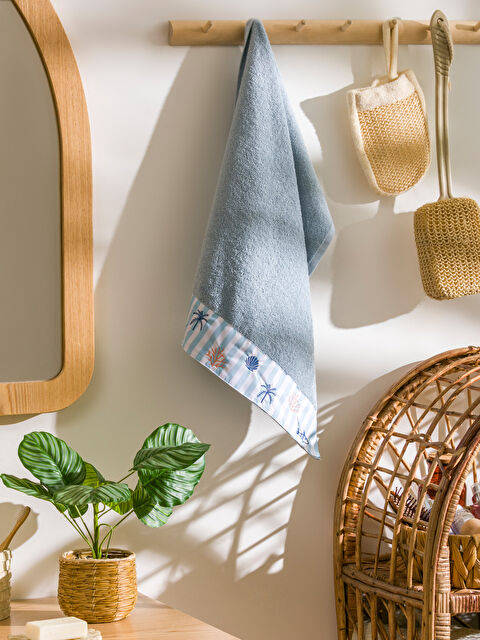 LCW HOME Nakışlı Pamuklu Yüz Havlusu 50x80 cm - S5ME74Z8-CYK