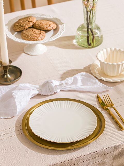 LCW HOME طبق كيك بورسلان مزخرف 20 سم - S5PO17Z8-ZUY