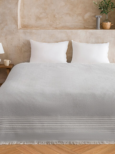 LCW HOME Nakış Detaylı Koltuk Örtüsü 180x230 Cm - S61002Z8-CSW