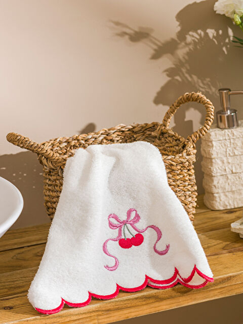 LCW HOME Nakışlı Pamuklu Yüz Havlusu 50x80 cm - S62916Z8-EEW