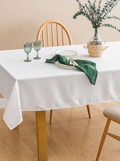 LCW HOME Masa Örtüsü 140x240 cm - S63257Z8-GHW