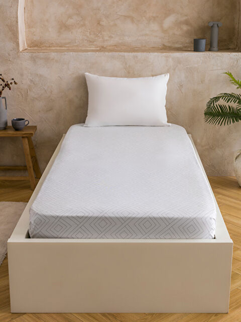 LCW HOME Desenli Lastikli Çarşaf - S67414Z8-LRW