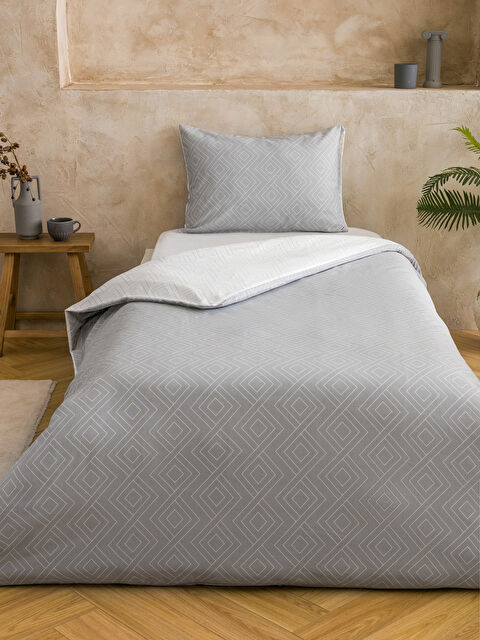 LCW HOME Çizgi Desenli Tek Kişilik Nevresim Seti - S67653Z8-LRW