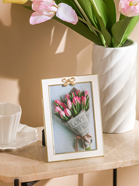 LCW HOME Dekoratif Fotoğraf Çerçevesi  18 cm - S6CC07Z8-M0T