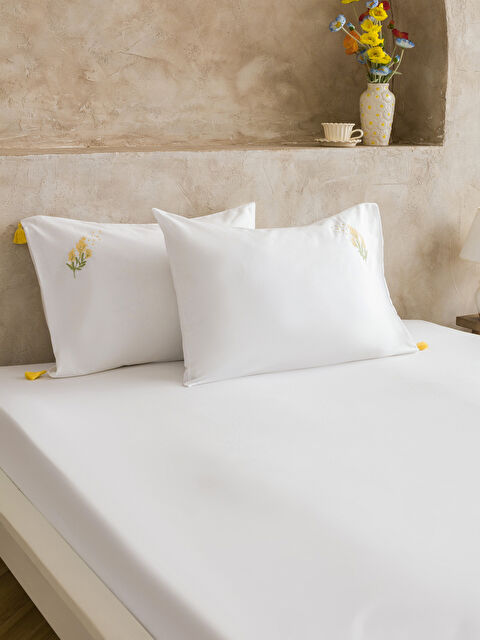 LCW HOME Комплект от две памучни калъфки за възглавници с бродерия, размер 50x70 см - S6DO48Z8-J5E