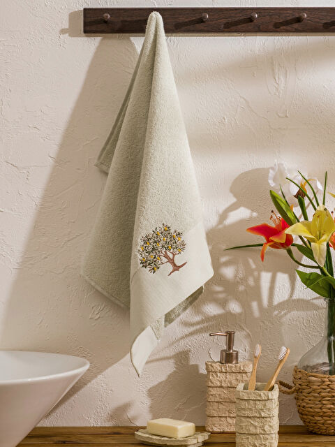 LCW HOME Ağaç Nakışlı Yüz Havlusu 50x80 cm