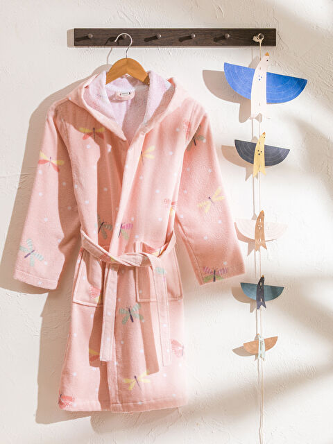 LC WAIKIKI  Baskılı Kapüşonlu Kız Çocuk Bornoz - S6IM11Z4-F9C