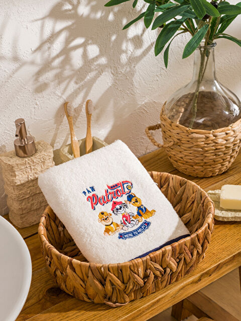 LCW HOME Paw Patrol Nakışlı Yüz Havlusu 50x80 cm - S6JL02Z8-EEW