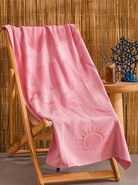 LCW ECO Desenli Pamuklu Kız Çocuk Plaj Havlusu 70x140 cm - S6K902Z4-FNV