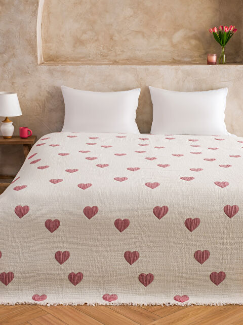 LCW HOME Kalp Desenli Çift Kişilik Yatak Örtüsü  - S6MN14Z8-F9C
