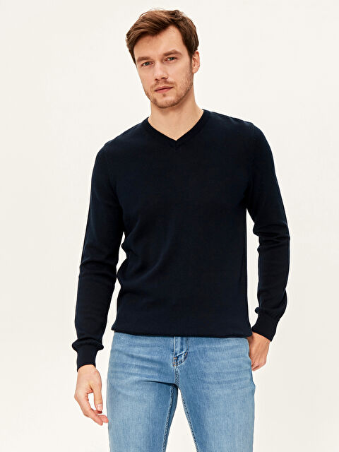 LCWAIKIKI Basic Свитер из трикотажа с V-образным вырезом - 0W3315Z8-MEL