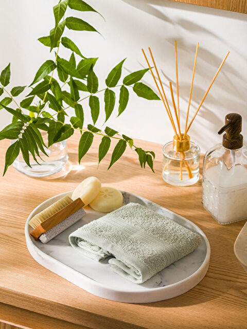 LCW HOME Plain Cotton Hand Towel 30x50 Cm - W2HV50Z8-RR0