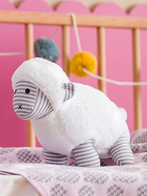 LCW HOME Pelüş Dolgulu Nakışlı Bebek Koyun Kırlent 29 cm - W3DI02Z1-J5E