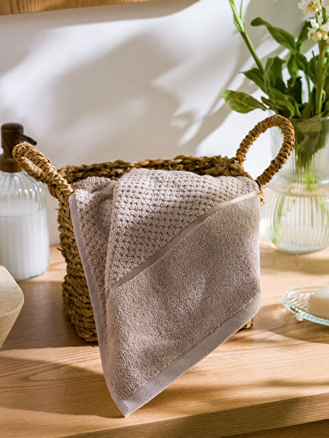 LCW HOME Cotton Patterned Face Towel 50x80 Cm - W3DJ88Z8-DFV