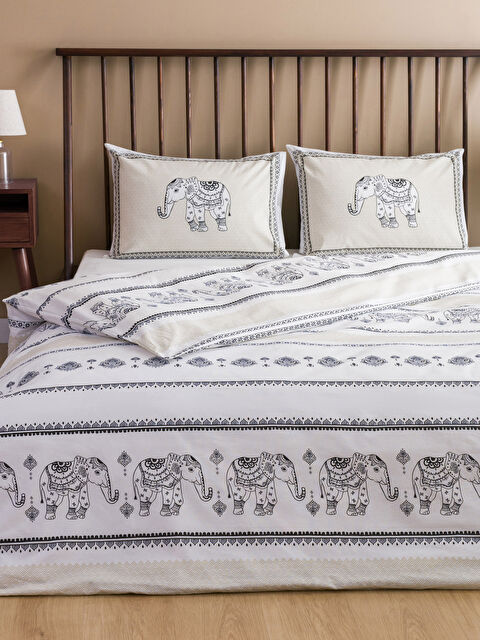 LCW HOME Fil Baskılı Çift Kişilik Nevresim Takımı - W3FB54Z8-F9C