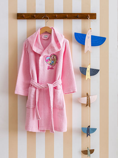 LCW HOME Barbie Nakışlı Kız Çocuk Bornoz - W4H116Z4-JH4