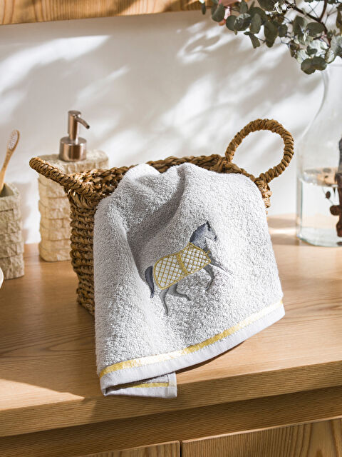 LCW HOME Nakışlı Yüz Havlusu 50x80 cm - W4H117Z8-CTK