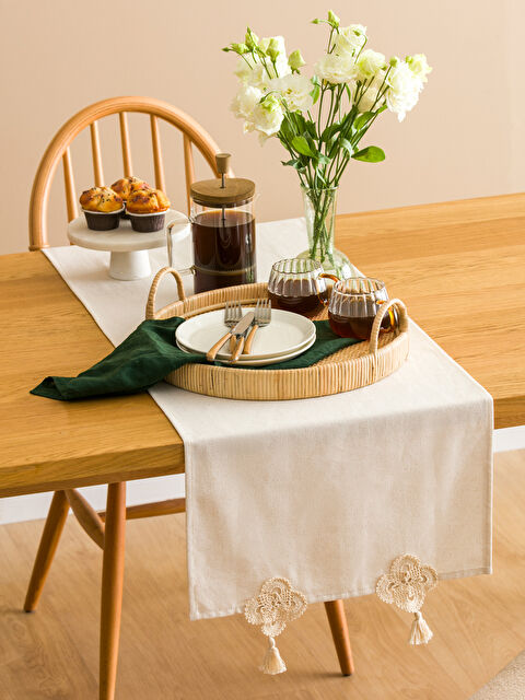 LCW HOME Nakışlı ve Püsküllü Runner 45x150 cm - W4HP35Z8-R9J