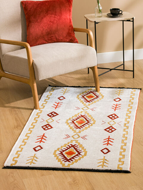 LCW HOME Desenli Püsküllü Halı 80x150 cm
