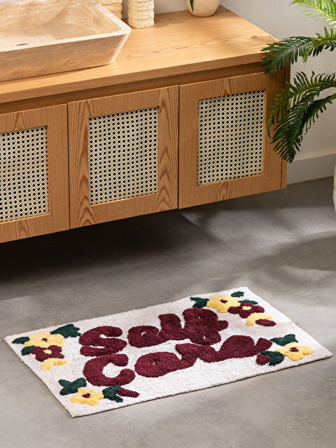 LCW HOME حصيرة حمام قطيفة مطرزة بالورد 50x80 سم - W4KC09Z8-R9J