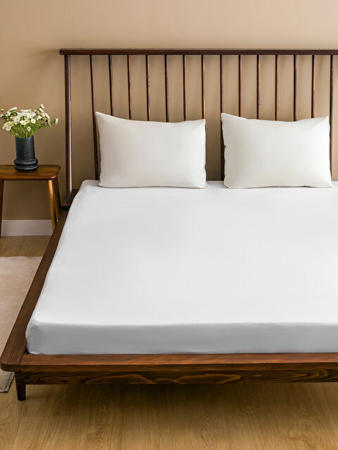 LCW HOME Çift Kişilik Dokuma Çarşaf 240X260 cm - W4KL69Z8-J5E