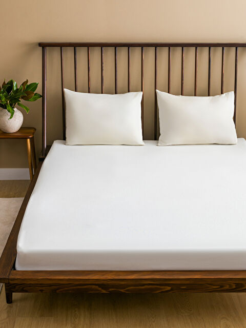 LCW HOME Düz Çift Kişilik Lastikli Çarşaf - W4KU21Z8-EEW