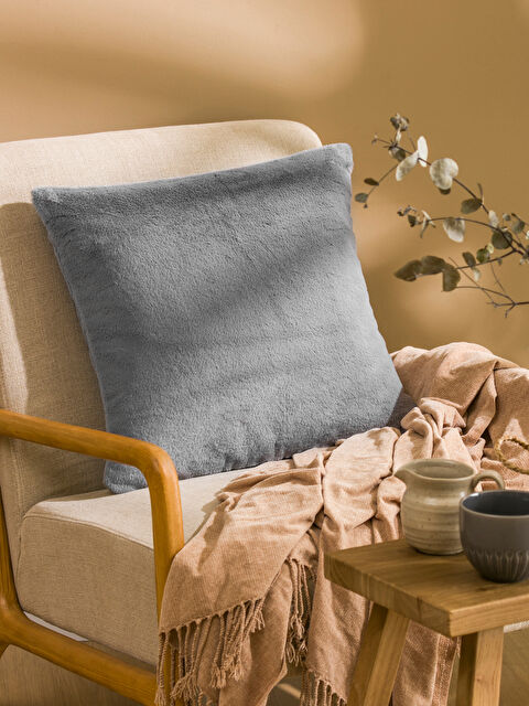 LCW HOME Kürklü Kırlent Kılıfı 45x45 cm - W4M298Z8-EPE