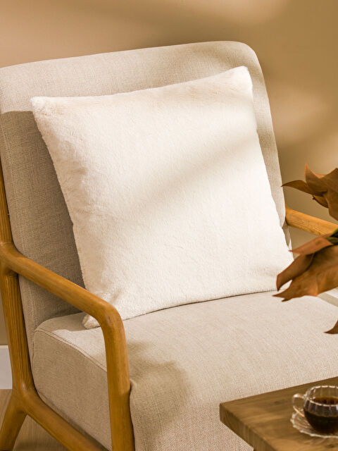 LCW HOME Kürklü Kırlent Kılıfı 45x45 cm - W4M298Z8-Z6T