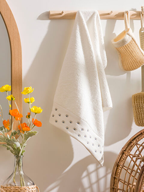 LCW HOME Nakışlı Yüz Havlusu 50x80 cm - S61476Z8-EEW