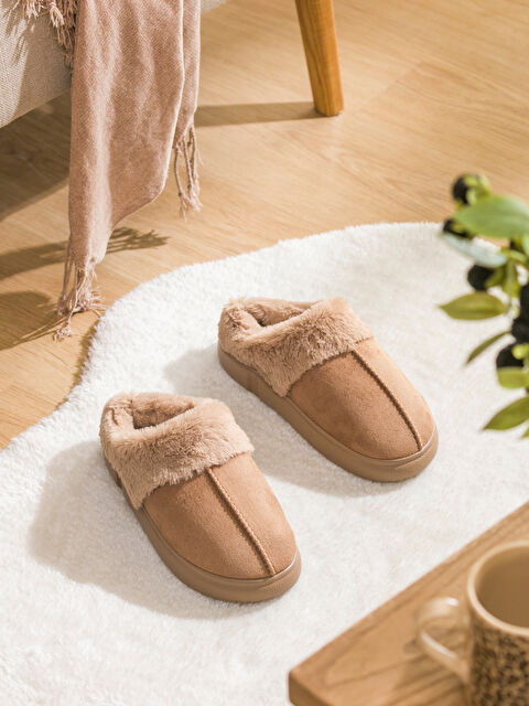 LCW STEPS Pelüş Astarlı Kadın Ev Terliği - W61699Z8-CWX