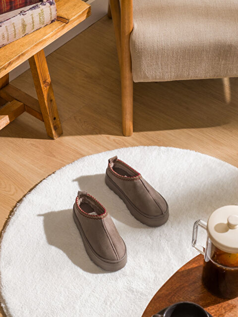 LCW STEPS Kürklü Kadın Ev Ayakkabısı - W61700Z8-DFV