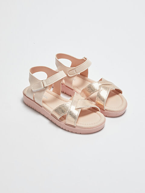 LCW STEPS صنادل البنات بخطوط متقاطعة - S1FB16Z4-J5U