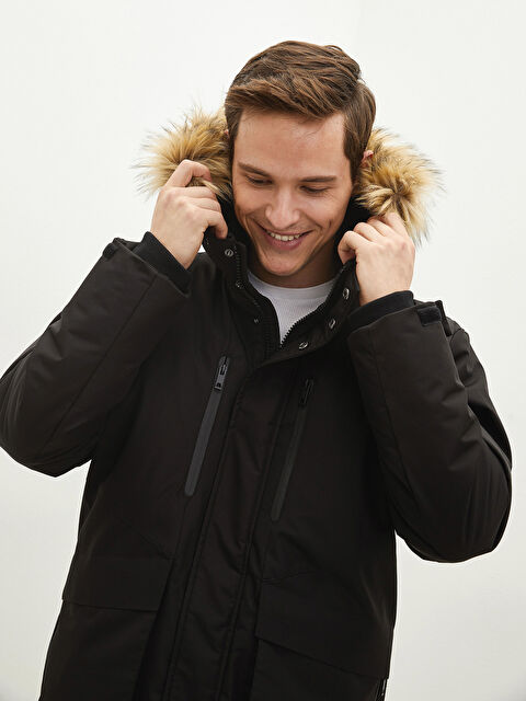 LCW Vision Slim Fit Fur Hooded Thick Men's Coat -W10181Z8