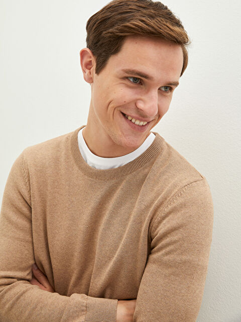 LCWAIKIKI Basic Тонкий мужской трикотажный свитер с круглым вырезом и длинными рукавами - W11438Z8-L8Q