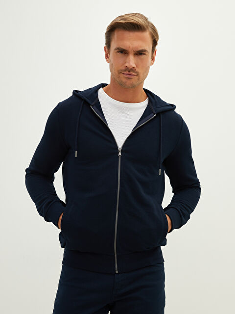 LCWAIKIKI Basic Kapüşonlu Uzun Kollu Erkek Fermuarlı Sweatshirt - W11462Z8-RFH