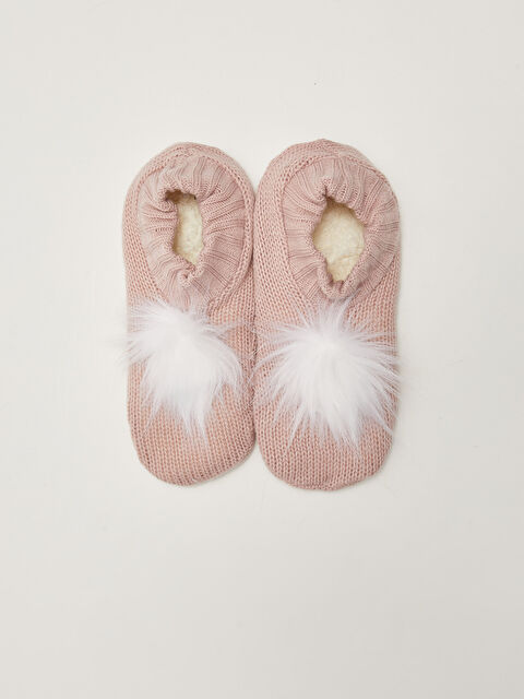 LCW DREAM Ponpon Detaylı Kaymaz Taban Kadın Ev Çorabı - W12015Z8-FJV