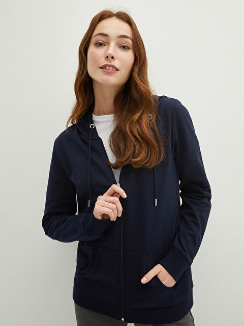 LCWAIKIKI Basic Kapüşon Yaka Düz Uzun Kollu Fermuar Kapamalı Kadın Spor Hırka - W13872Z8-E1J