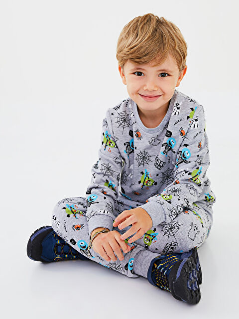 LCW Kids Crew Neck Printed Long Sleeve Boys' Sweatshirt - W19121Z4-LRW