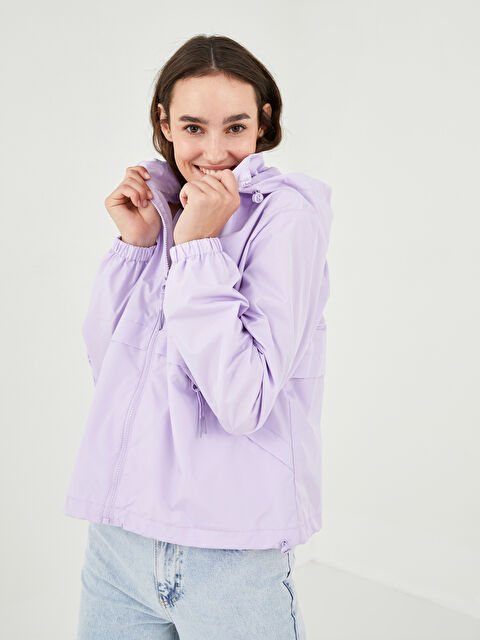 LCW Vision Kapüşon Yaka Düz Uzun Kollu Cep Detaylı Kadın Yağmurluk - W1DJ07Z8-RUD