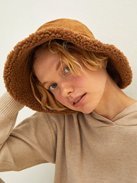 LCW ACCESSORIES Fur-lined Women's Bucket Hat - W1DT15Z8-HAK