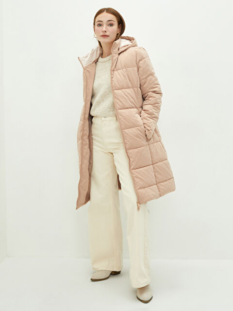 LCWAIKIKI Classic Шушляково яке за жени с качулка, изчистен дизайн, джобове и дълъг ръкав - W1EM62Z8-RW0