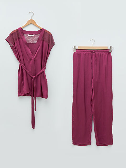 LCW DREAM V Yaka Dantel Detaylı Kısa Kollu Saten Kadın Pijama Takımı - W1FL27Z8-HLU