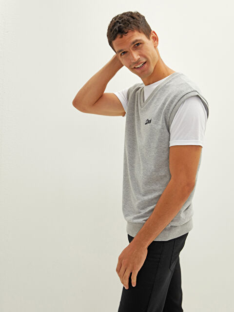 XSIDE Світшот без рукавів з V-подібним вирізом для чоловіків з вишивкою - W1GI04Z8-LAL