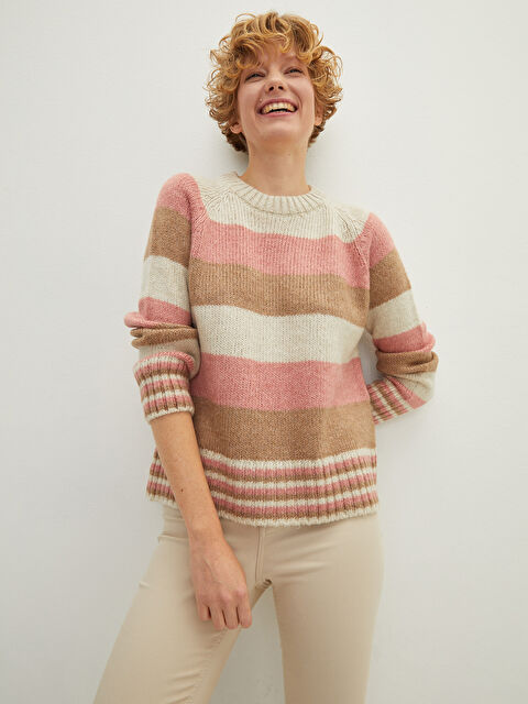 LCW Vision әйелдерге арналған дөңгелек жағалы түрлі-түсті ұзын жең трикотаж жемпір - W1GK22Z8-D4N