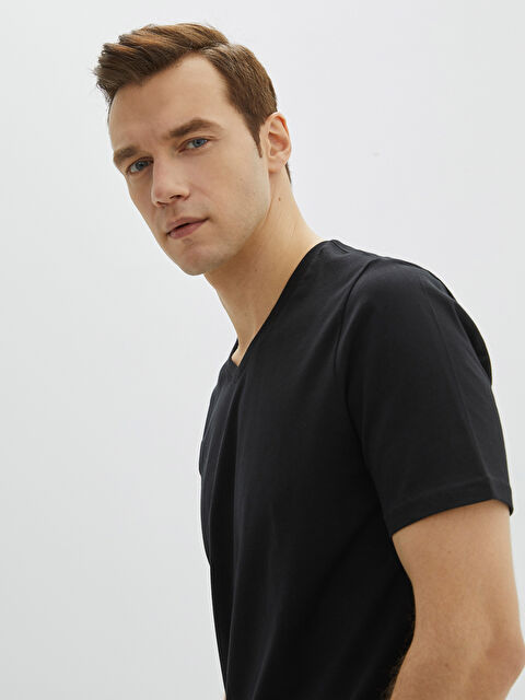 LCWAIKIKI Basic V-Neck Short Sleeve Jersey Men's T-Shirt - S20838Z8-CVL