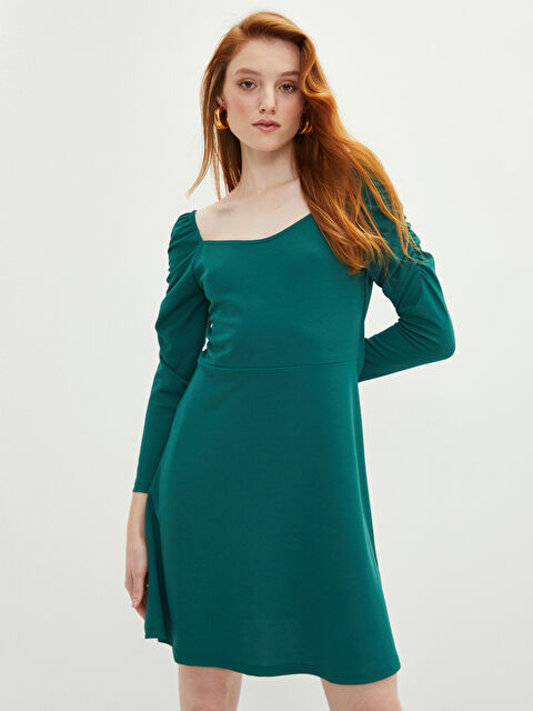 LCWAIKIKI Classic Платье для женщин из крепа с длинным рукавом и вырезом «Сердечко», однотонное - S24243Z8-H5G